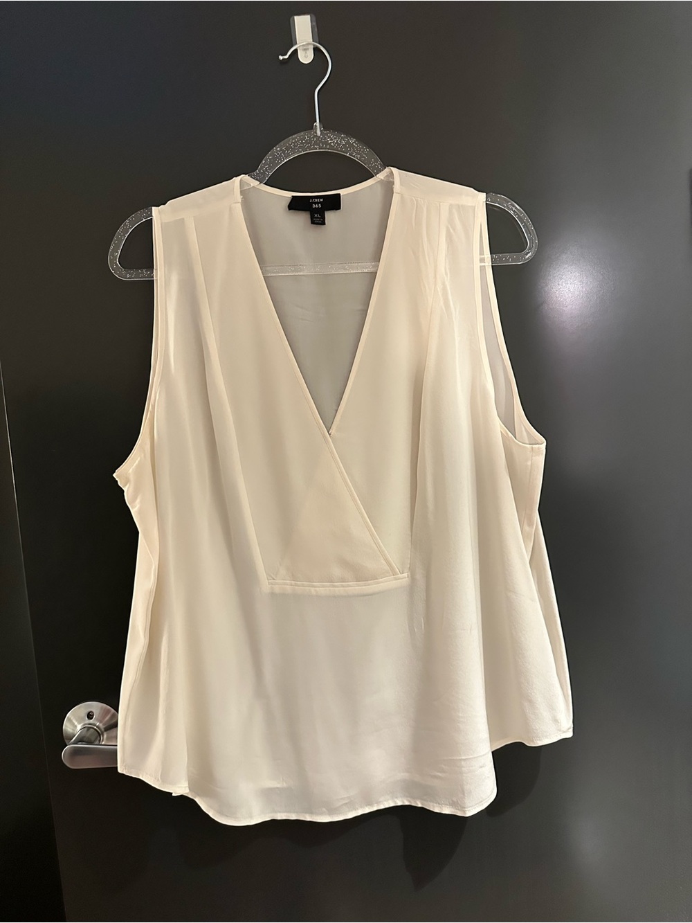 i crew 365 v neck ivory silk shell sleeveless top xl